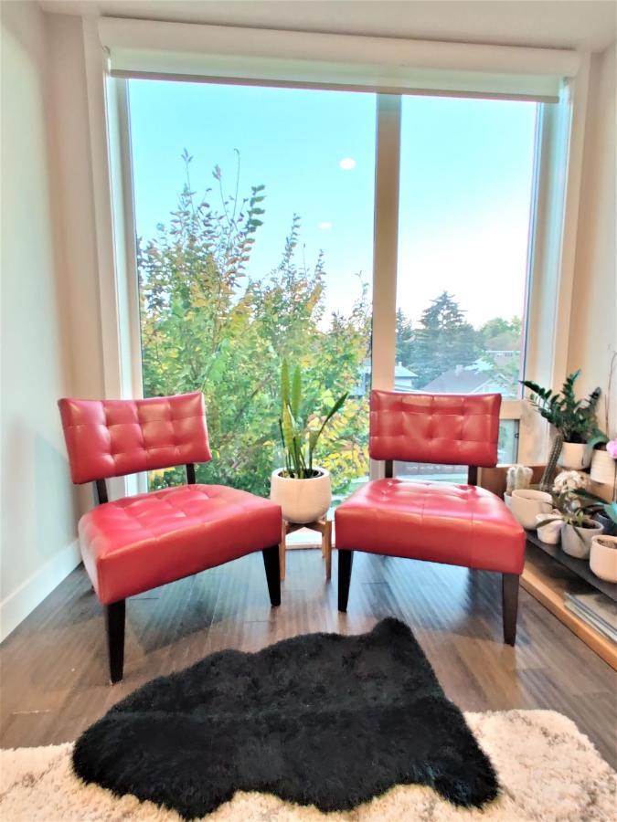 Monki Di Executive Suites - Glas - Luxury Inner City Home 3 Min To Downtown W Private Rooftop Patio Fireplace YYC Kültér fotó