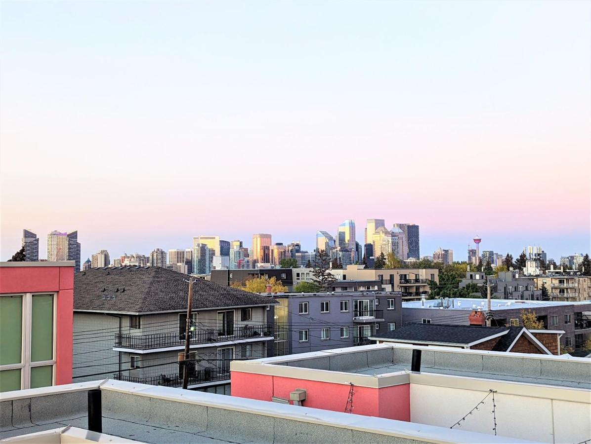 Monki Di Executive Suites - Glas - Luxury Inner City Home 3 Min To Downtown W Private Rooftop Patio Fireplace YYC Kültér fotó