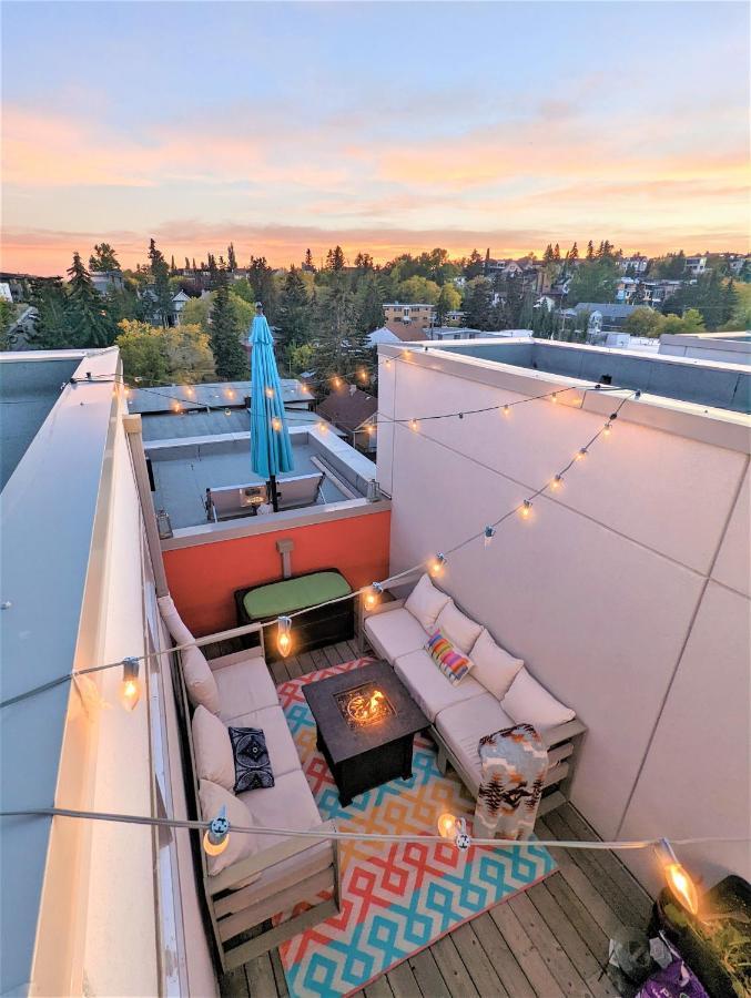 Monki Di Executive Suites - Glas - Luxury Inner City Home 3 Min To Downtown W Private Rooftop Patio Fireplace YYC Kültér fotó