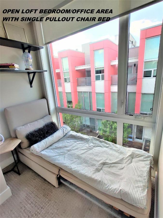 Monki Di Executive Suites - Glas - Luxury Inner City Home 3 Min To Downtown W Private Rooftop Patio Fireplace YYC Kültér fotó